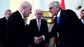 Devlet Bahçeli'den Ahmet Türk'e telefonla tebrik